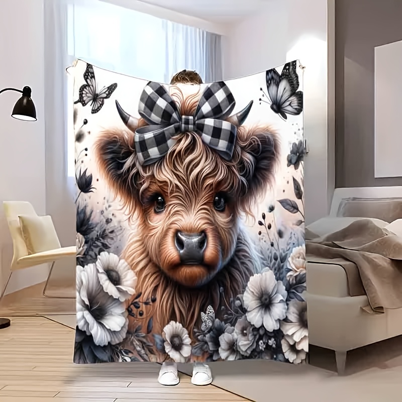 Highland Home Textiles - ผ้าห่มลายวัวไฮแลนด์ -ผ้าห่มสีดำและสีขาวน่ารัก ของขวัญทุกฤดูกาลที่นุ่มสำหรับโซฟา/เตียง ตกแต่งบ้าน/สำนักงาน